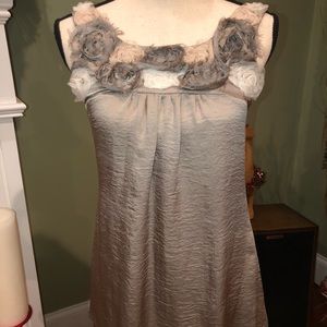 Studio Y beige, flowy top, small